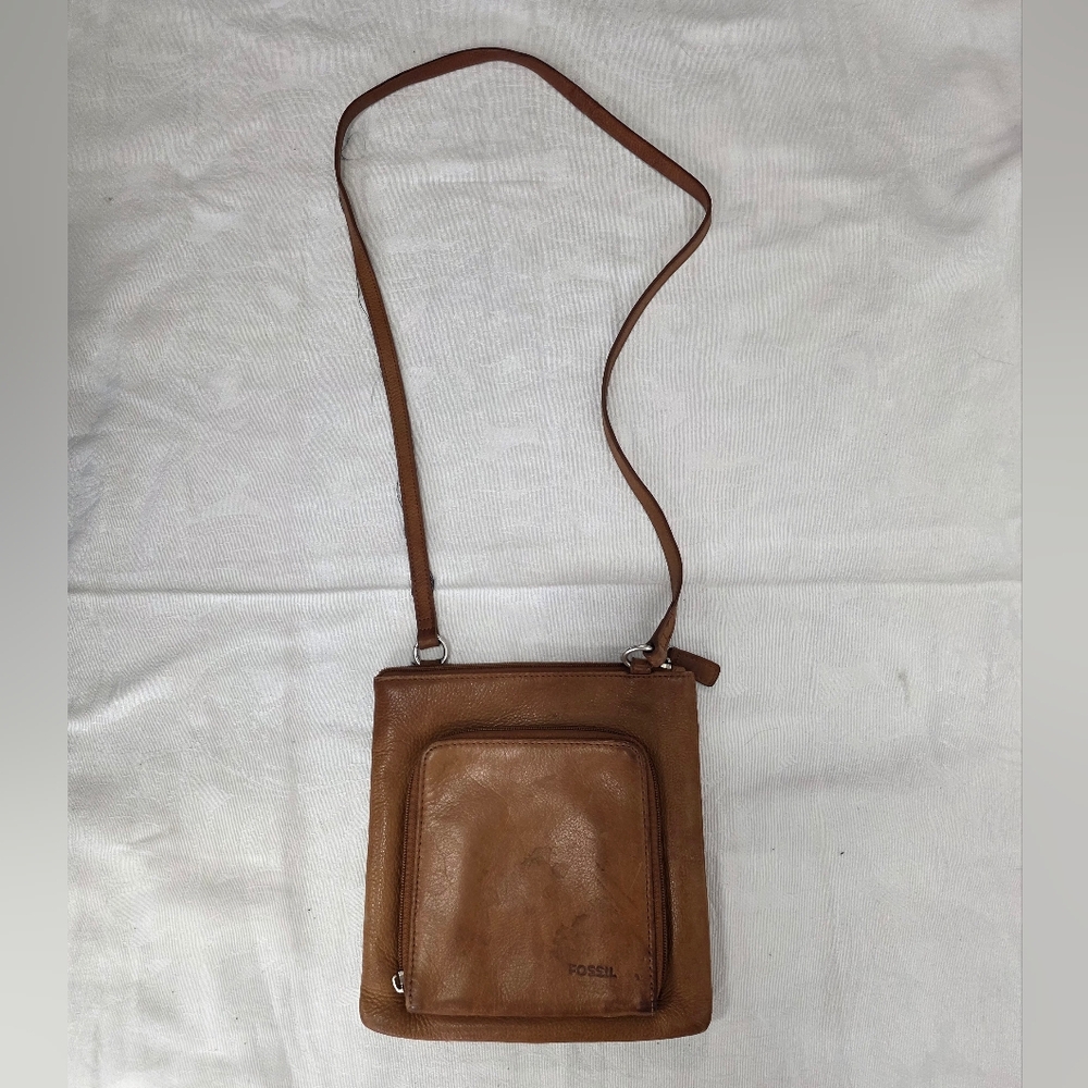 Vintage Fossil Brown Leather Bag - Rugged & Heavily Distressed